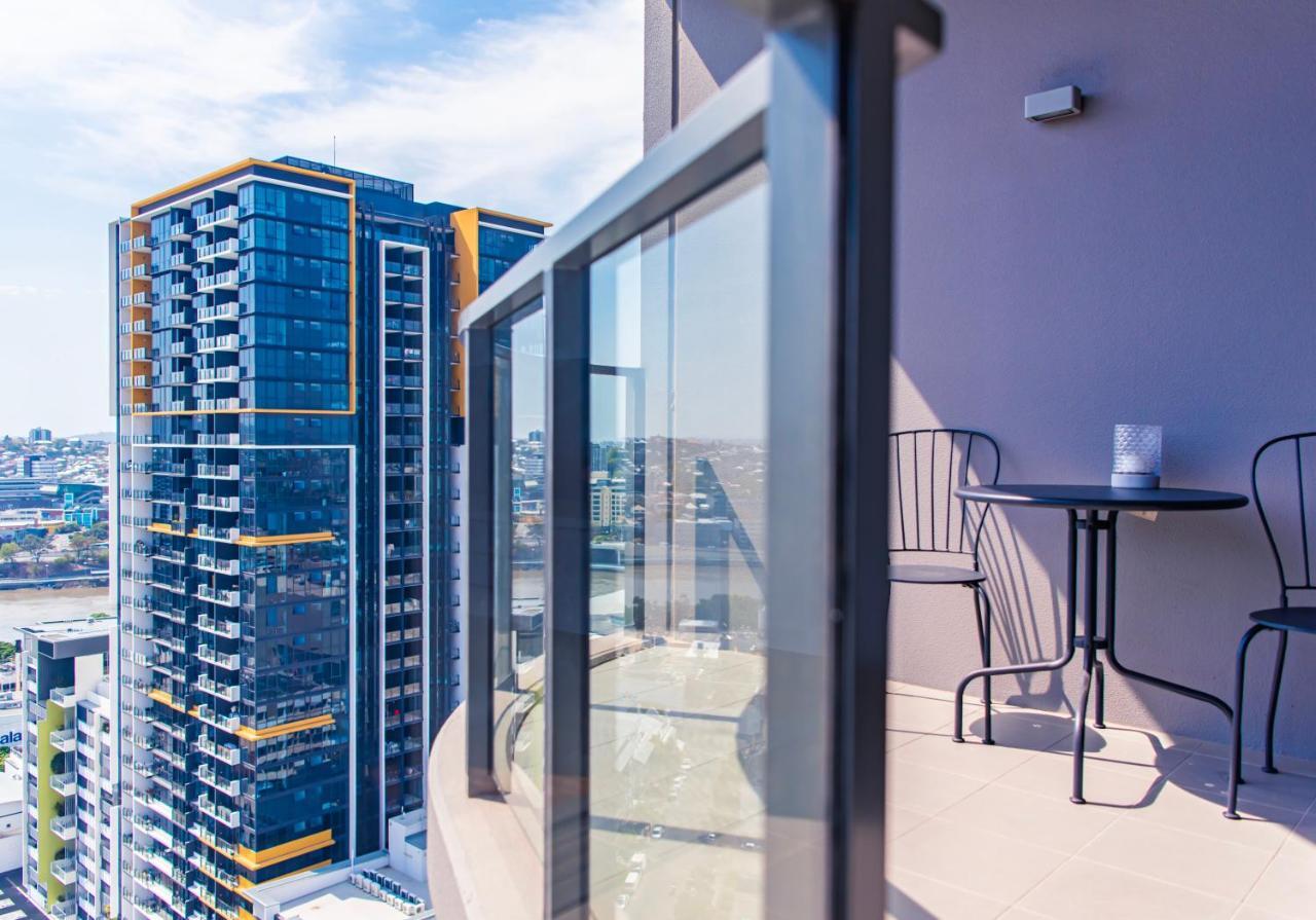 Airtrip Apartments At South Брисбен Экстерьер фото
